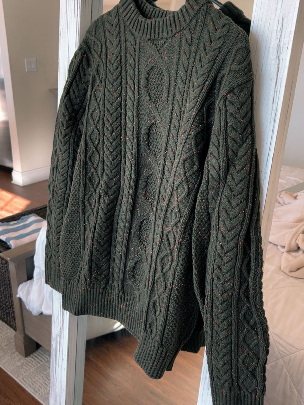 L.L. Bean Dark Green Cable Knit Crewneck Sweater - Picture 2 of 4